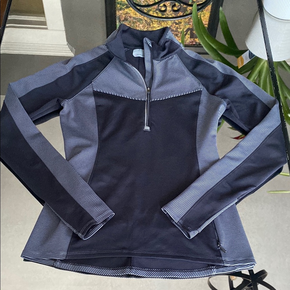 Athleta Half Zip Pullover Top Size, Extra Small 🖤